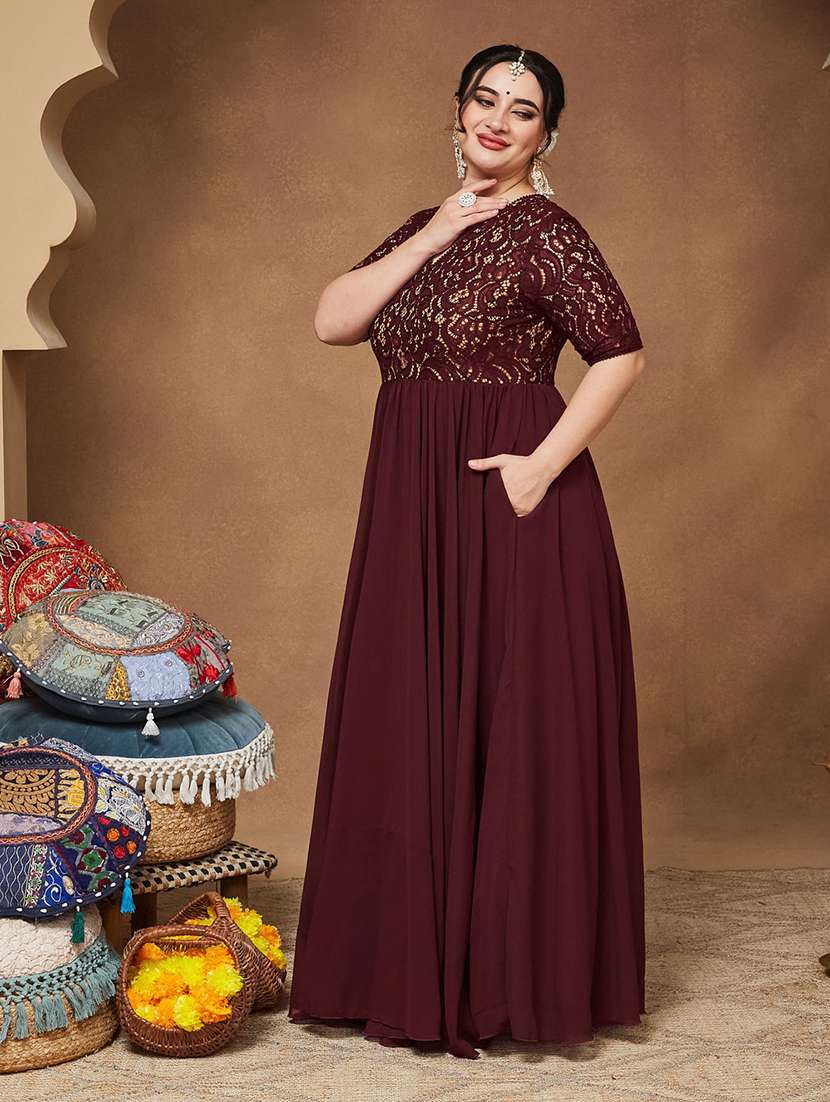 women self design short sleeves fit and flare gown