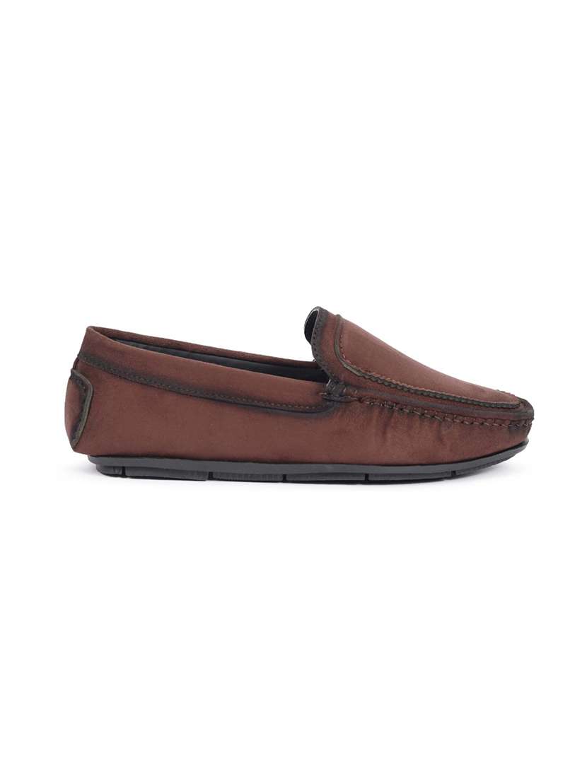Men Maroon Slip On Loafer - 22750359 -  Standard Image - 2