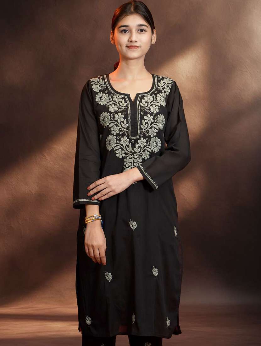 Women Embroidered Three Quarter Sleeves Kurta Pant Set - 22756222 -  Standard Image - 2
