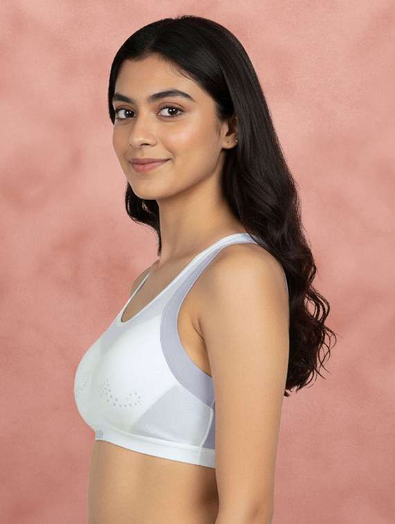 Women Colourblocked Full Coverage Sports Bra - 22765487 -  Standard Image - 2