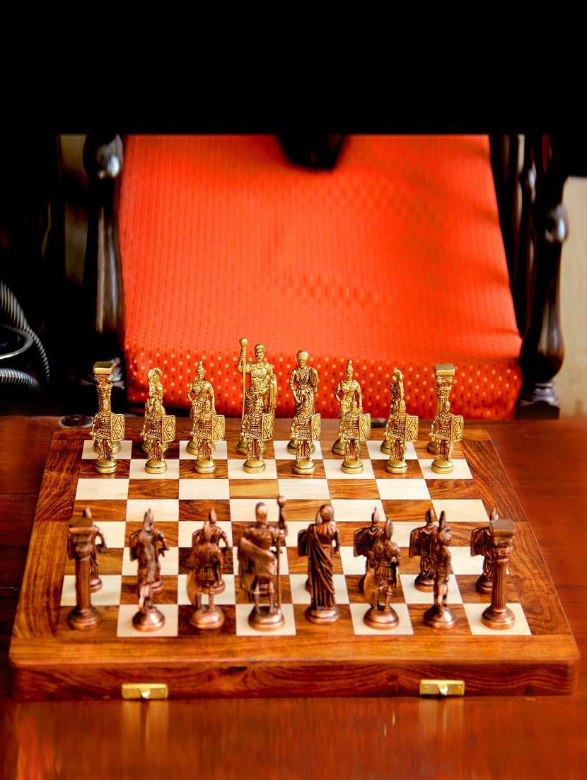 roman chess set