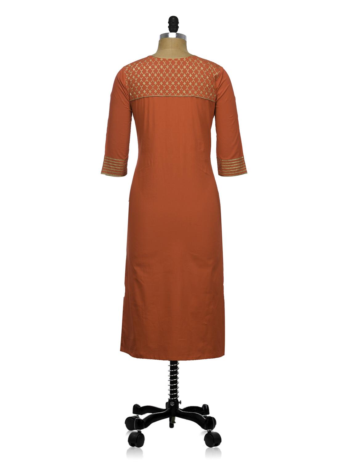 luxe red kurta with gold details - 907237 - Standard Image - 2