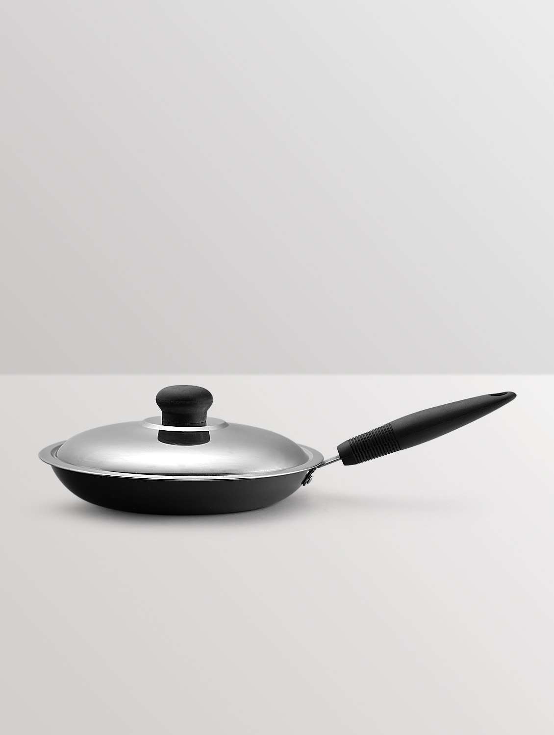 trinity ha - frying pan with lid 220mm