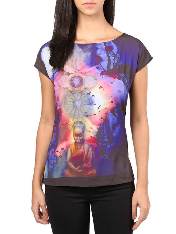 boat neck graphic tee