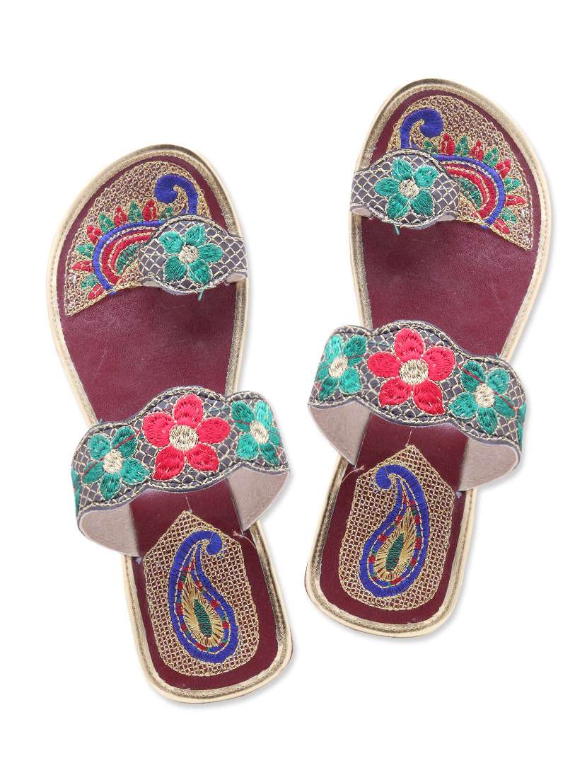multi coloured leatherette  kolhapuris